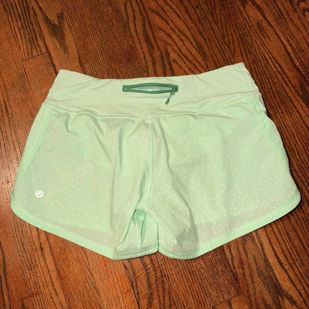 Lululemon Speed Up Low-Rise Lined Shorts Polka Dot Green 5” Sz 6 Gym Athletic